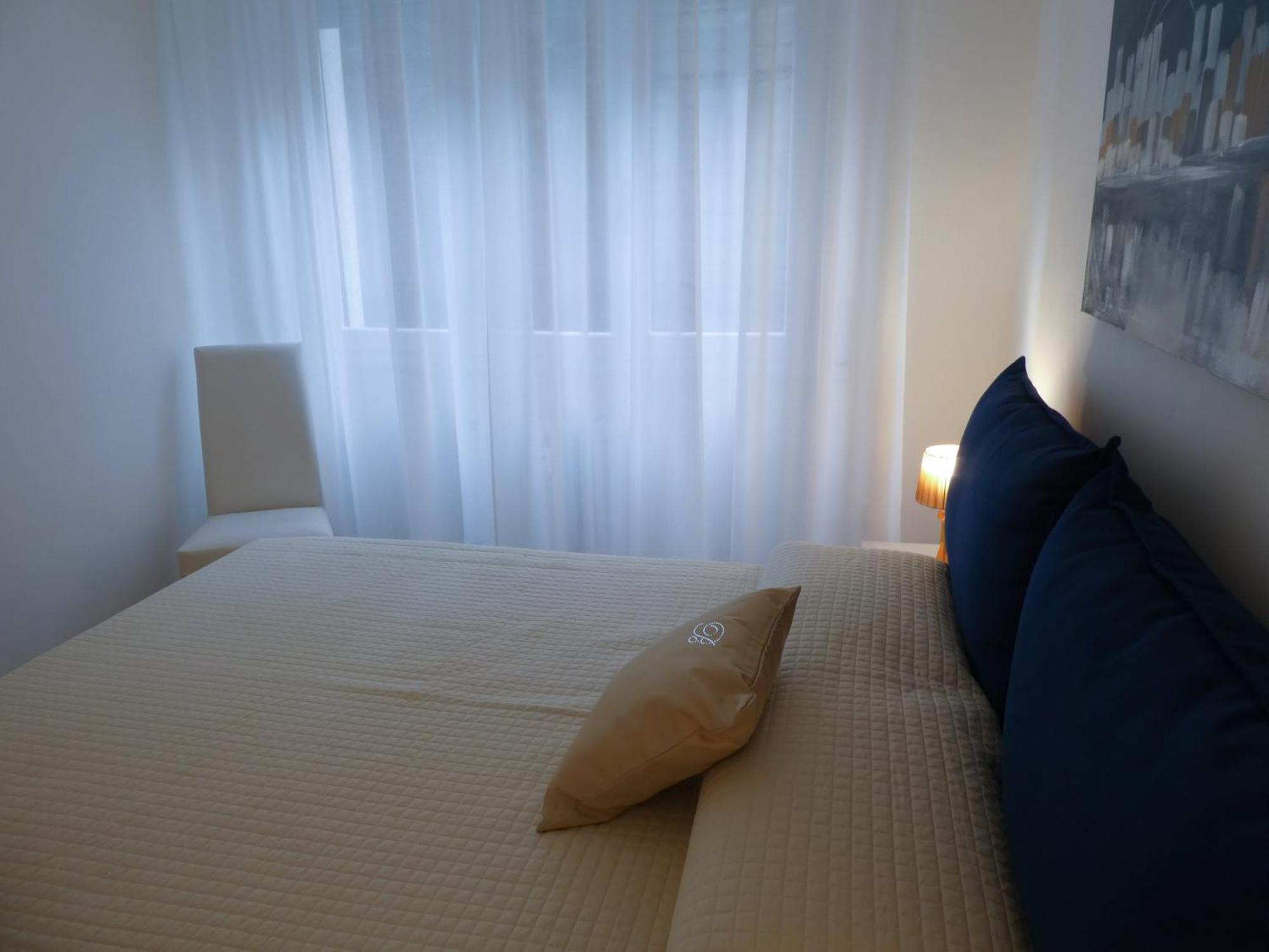 Isola Di Man Apartman Imperia Kültér fotó