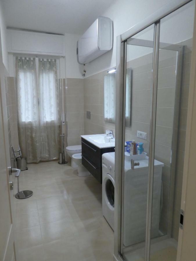Isola Di Man Apartman Imperia Kültér fotó