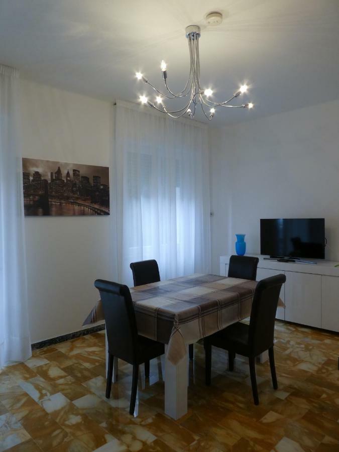 Isola Di Man Apartman Imperia Kültér fotó
