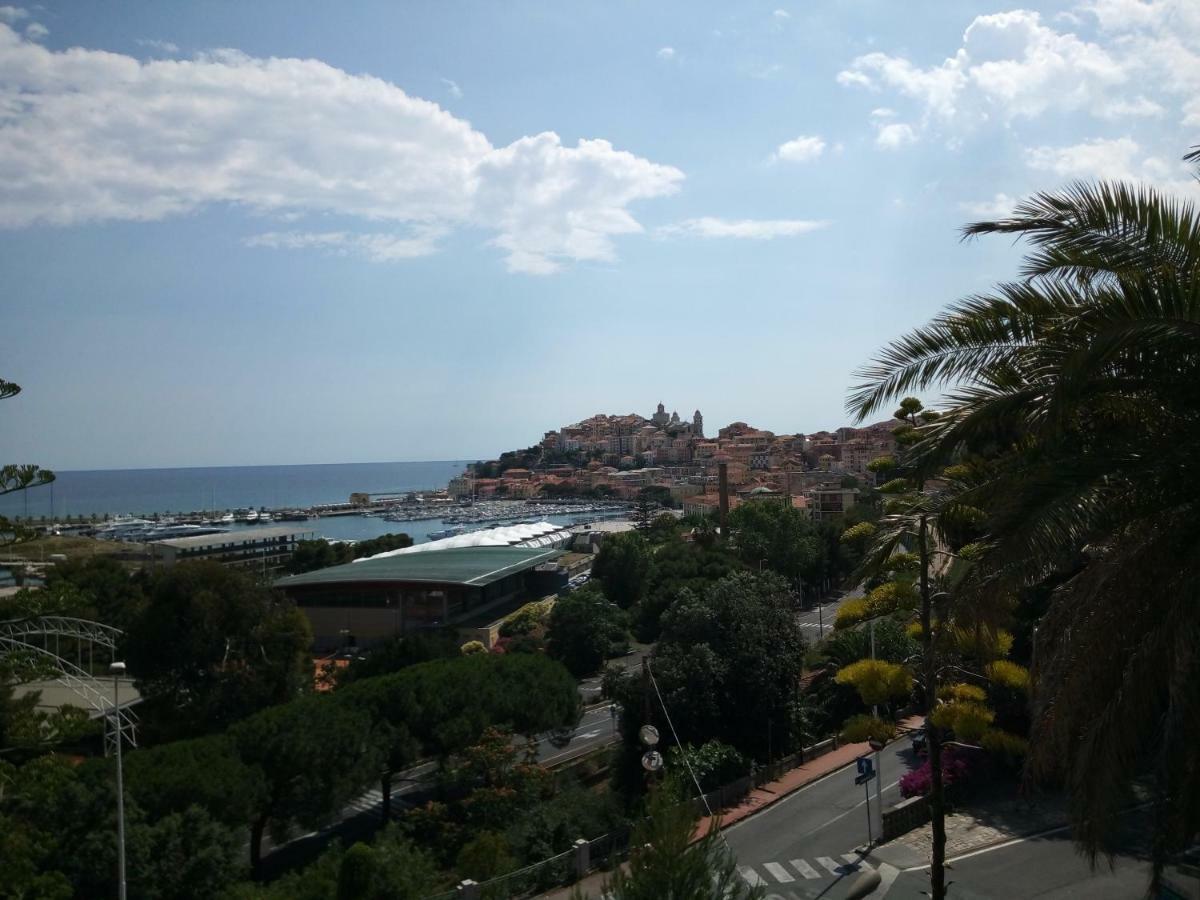 Isola Di Man Apartman Imperia Kültér fotó